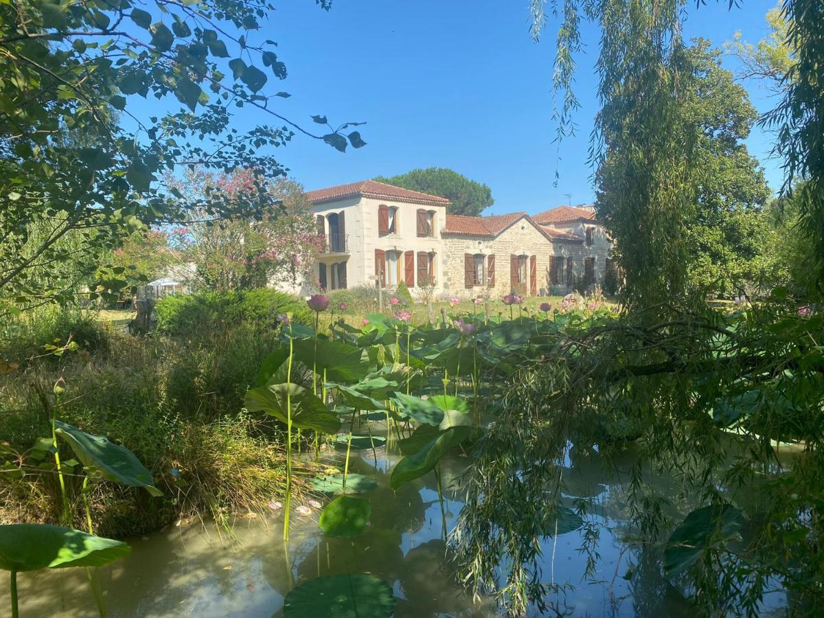 Domaine De Baise Feugarolles Exterior foto